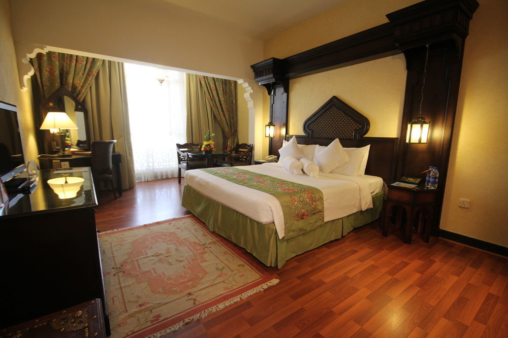 Arabian Courtyard Hotel & Spa Dubai Exterior foto