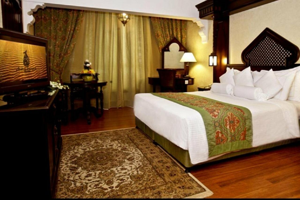 Arabian Courtyard Hotel & Spa Dubai Exterior foto